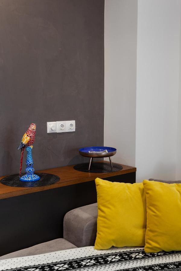 Seaside Apartment By Flisvos Marina Athens Exterior photo